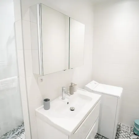 Apartment Spacieux & Confortable Au Coeur Du Centre-ville-aq